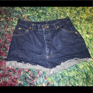 Vintage high waisted Lee dark wash shorts